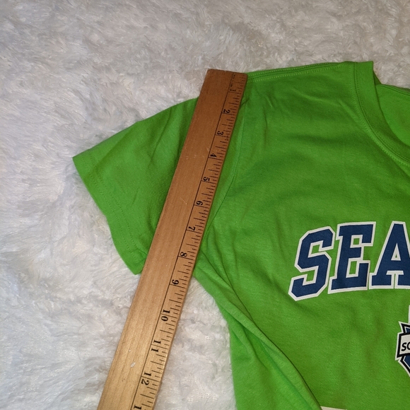 Nwt MLS Seattle sounders FC bright green t-shirt - Picture 2 of 13